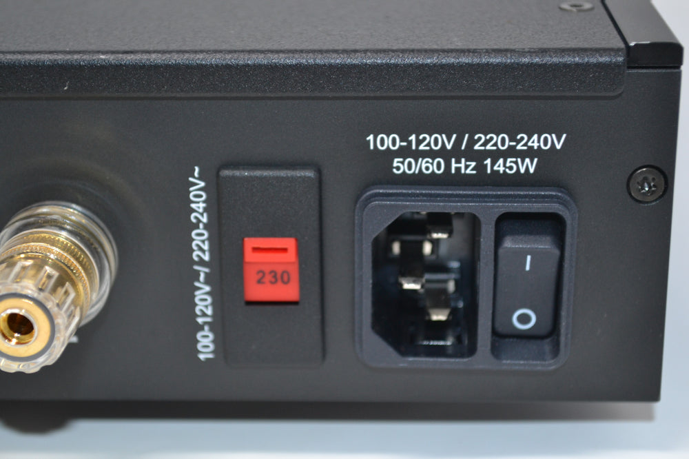 Lyngdorf SDA-2400 Digital Power Amplifier